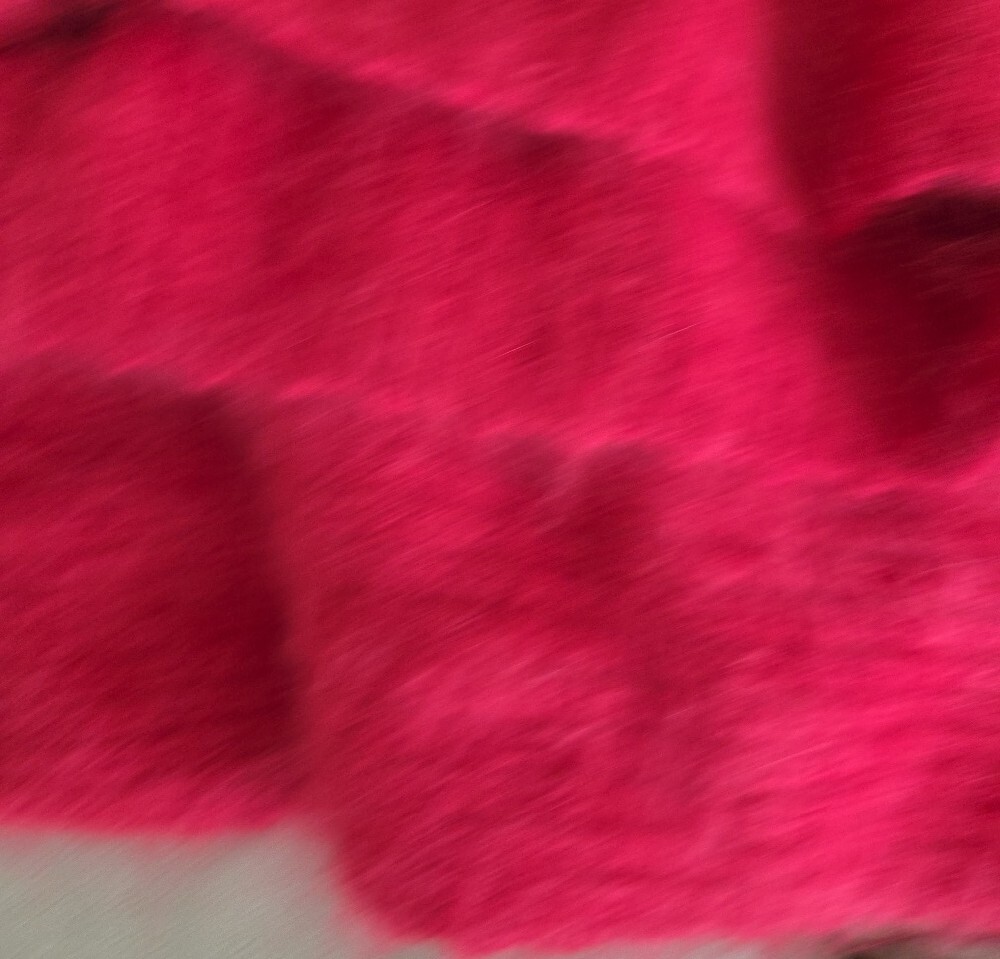 Bright Pink Fuzzy Knit Throw/Scarf - Picture 5 of 6